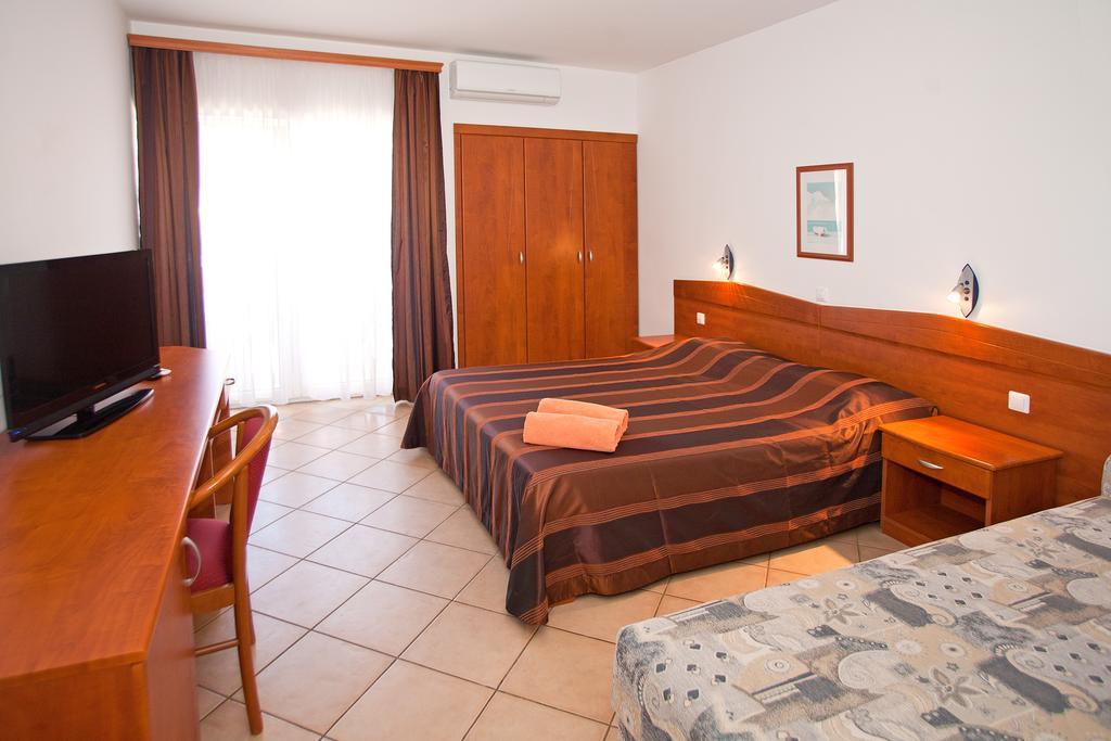 Guesthouse Villa Adria Malinska Ngoại thất bức ảnh
