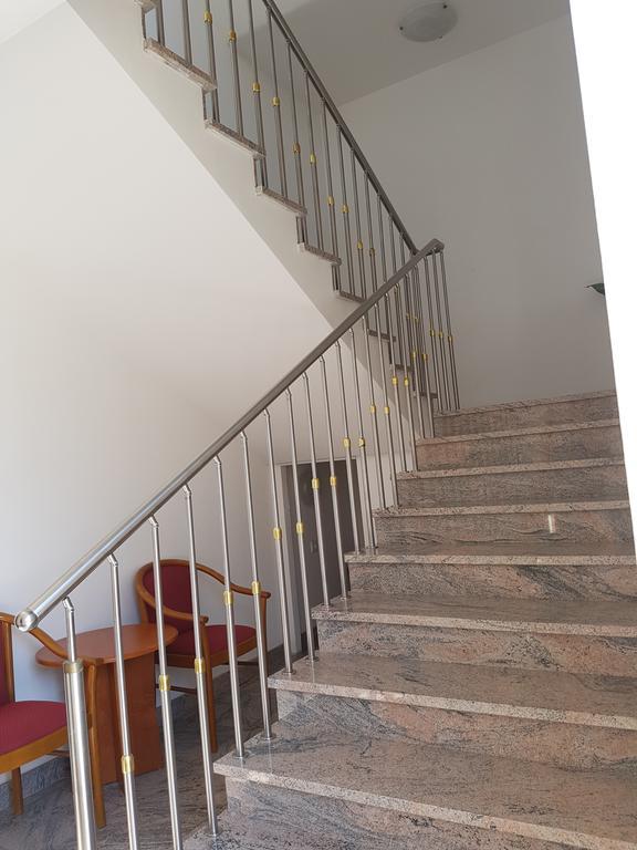 Guesthouse Villa Adria Malinska Ngoại thất bức ảnh