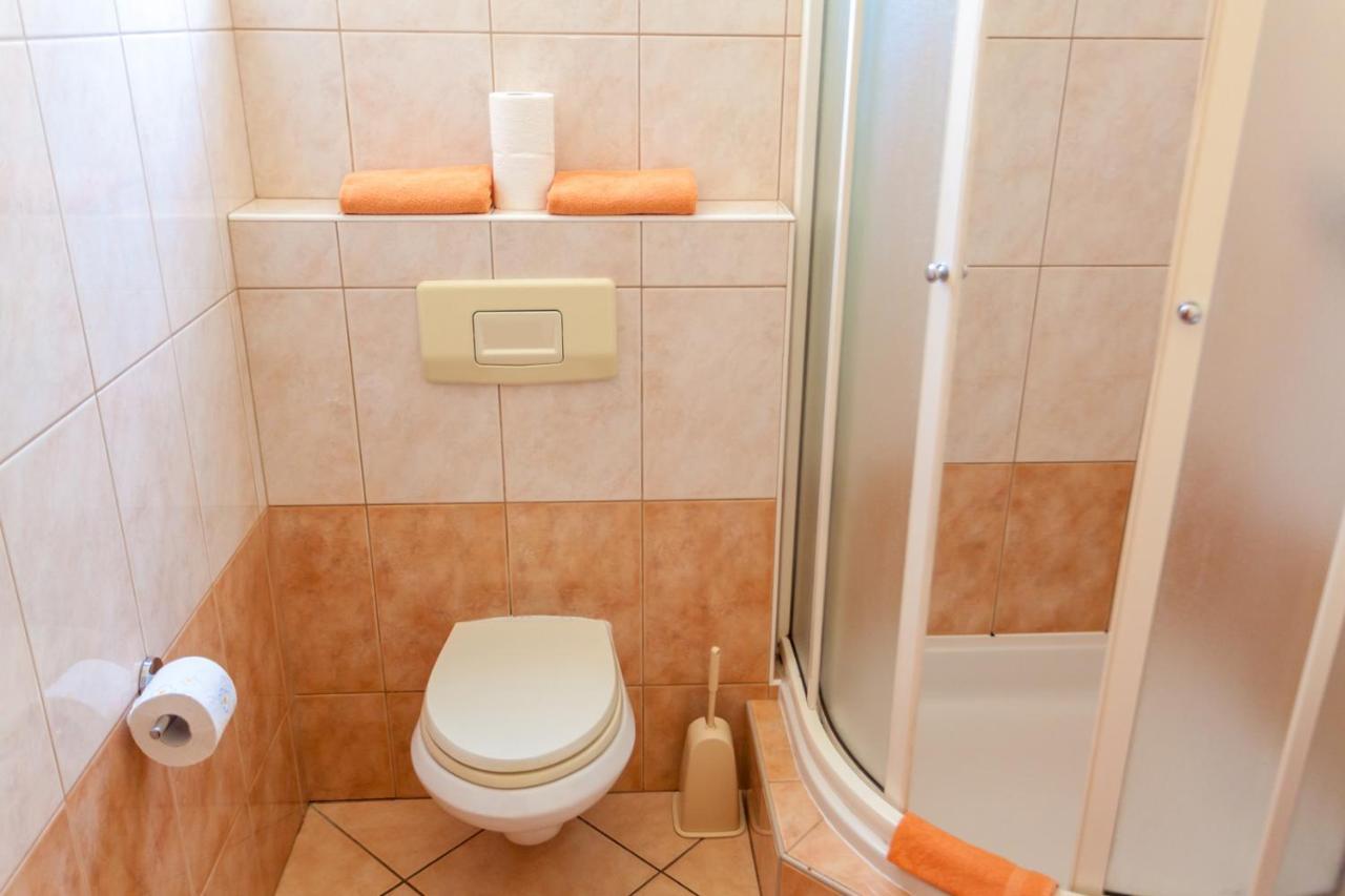 Guesthouse Villa Adria Malinska Ngoại thất bức ảnh